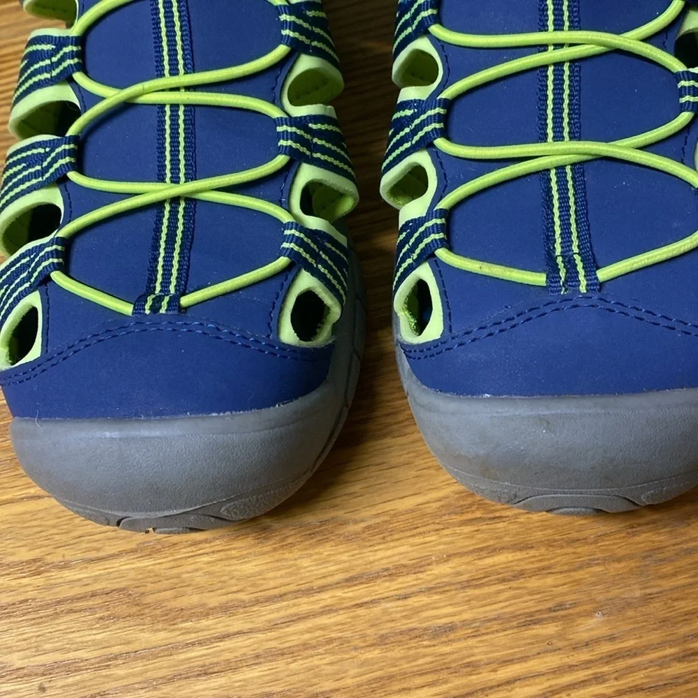 DSG Direct Youth Caged Sandals Size Youth 6